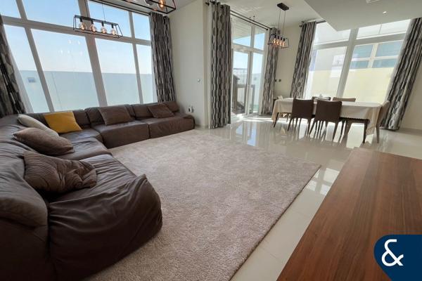 Single Row | Upgraded | Vacant | V2 Type